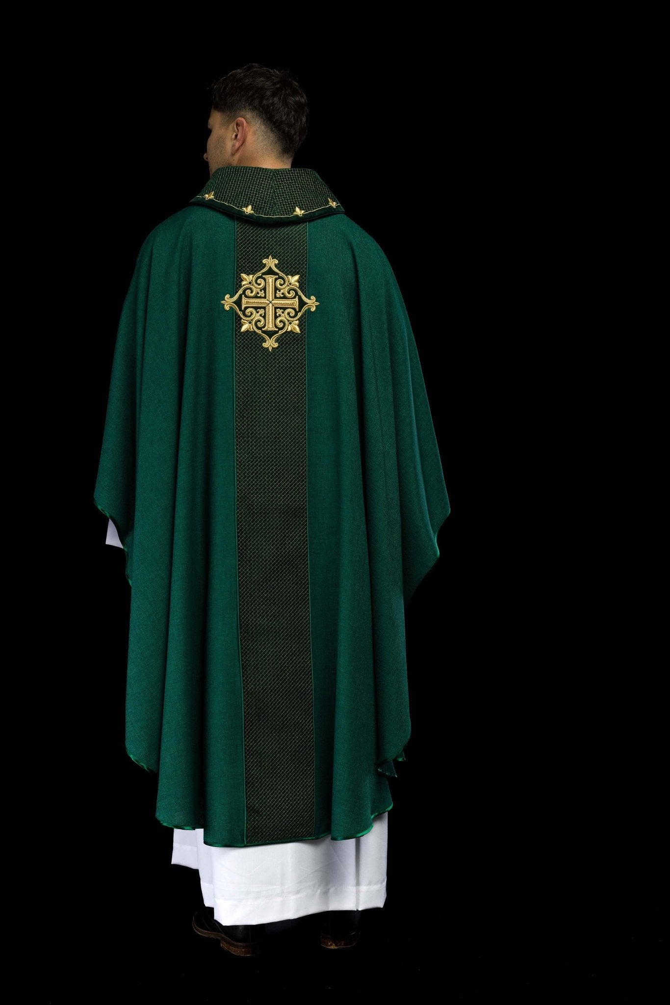 Casula ricamata su velluto con simbolo della Croce Verde LE/7029/01 - PERILPRETE.IT