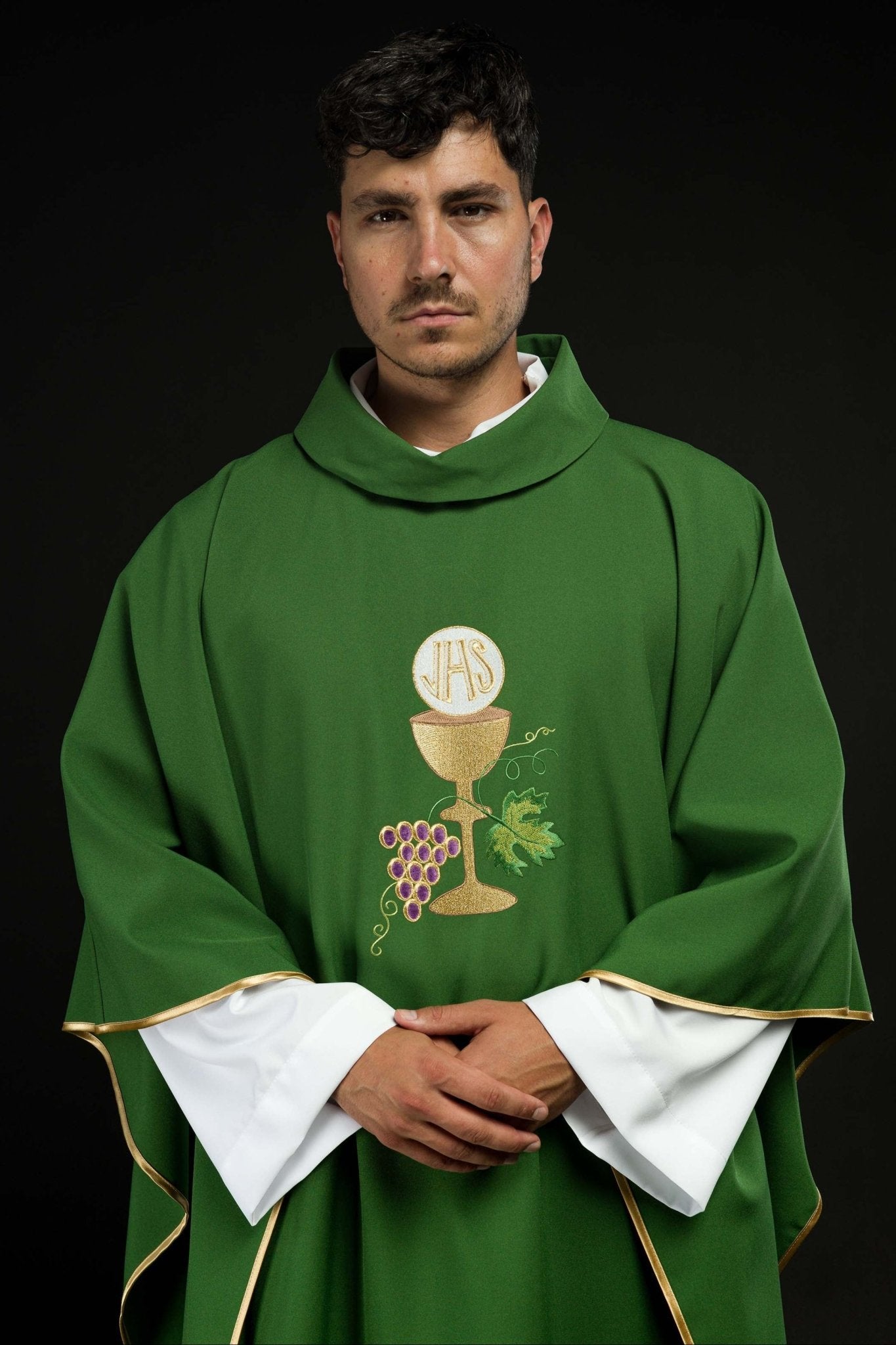 Casula ricamata Verde Calice Uva KOR/208/01/12 ZIELONY - PERILPRETE.IT