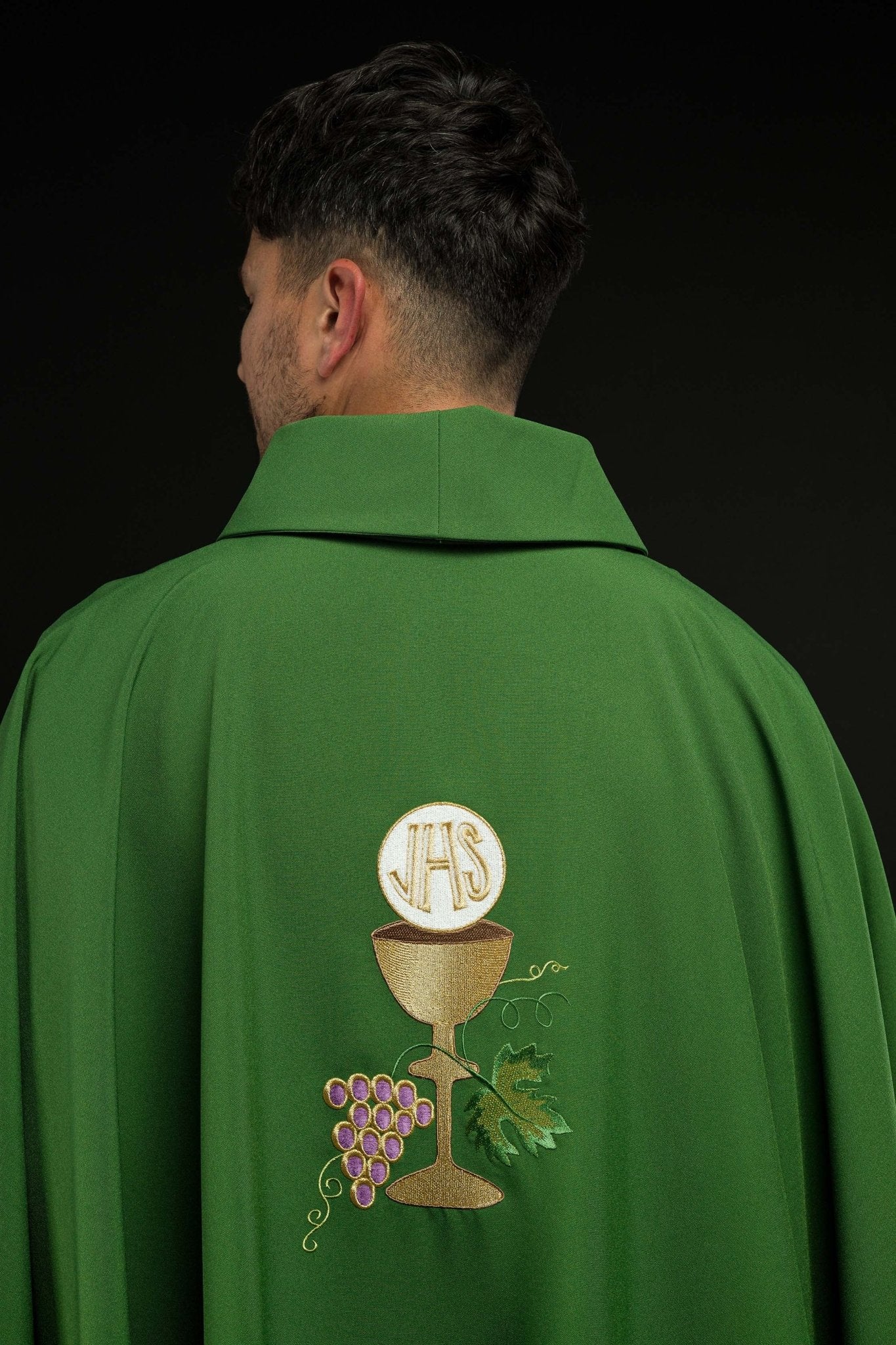 Casula ricamata Verde Calice Uva KOR/208/01/12 ZIELONY - PERILPRETE.IT