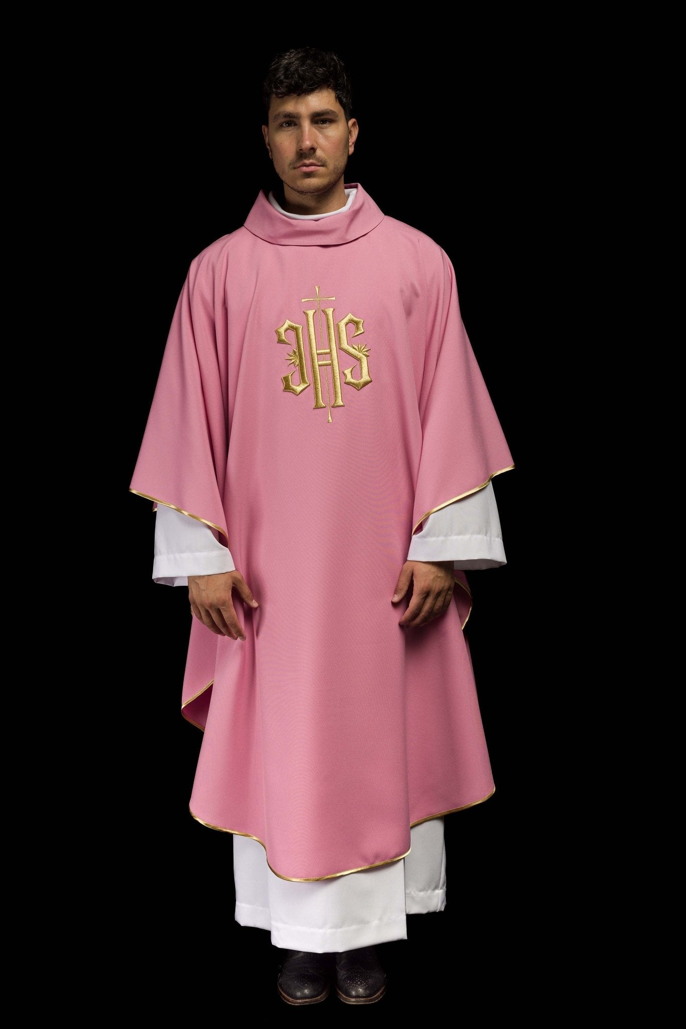 Casula Rosa ricamata con motivo IHS KOR/010/08/12 RÓŻ - PERILPRETE.IT