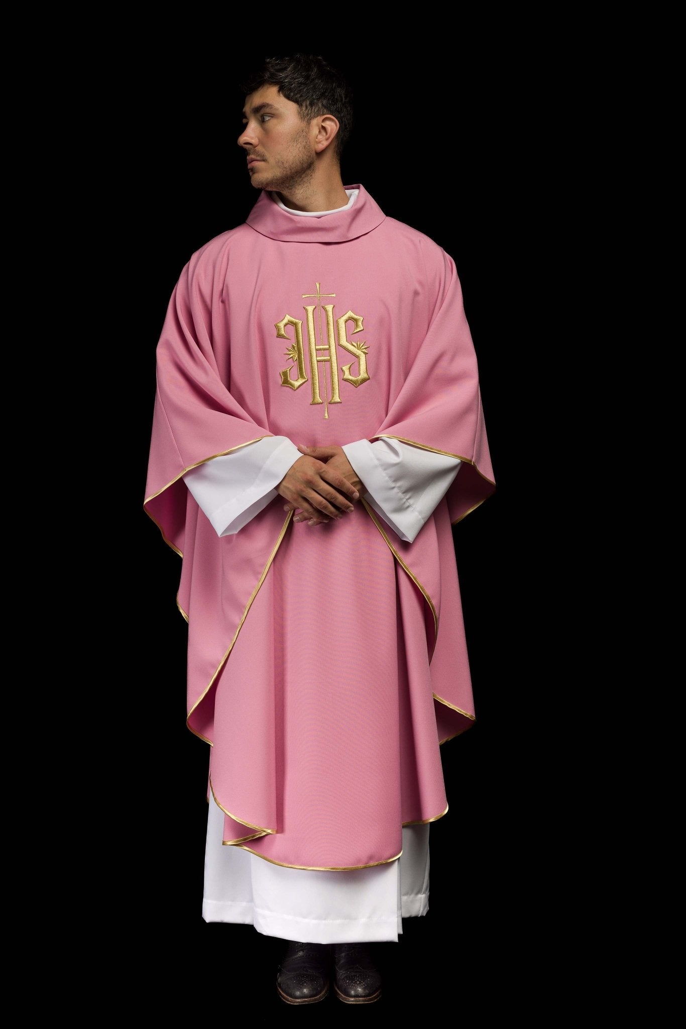 Casula Rosa ricamata con motivo IHS KOR/010/08/12 RÓŻ - PERILPRETE.IT