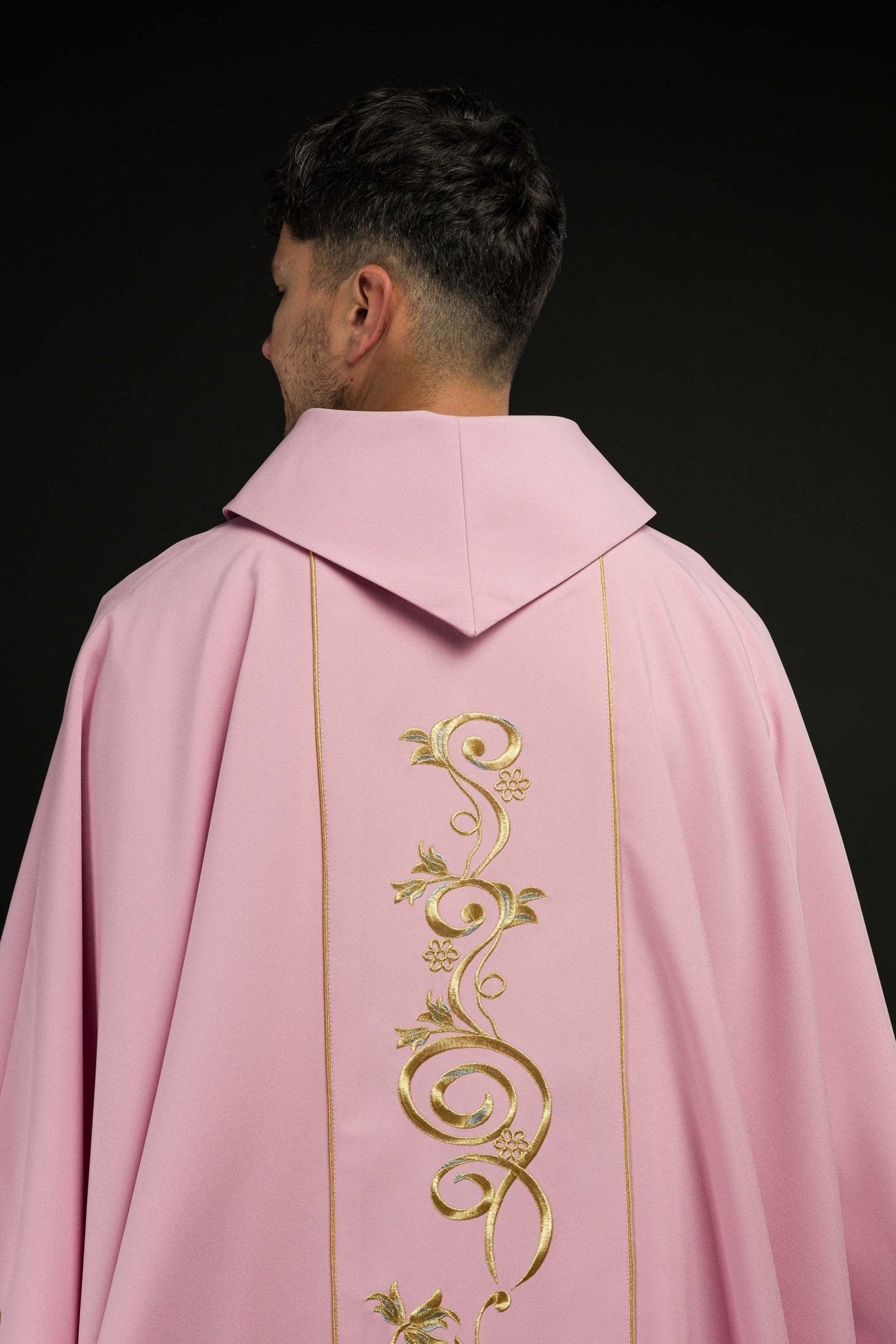 Casula Rosa ricamata IHS KOR/031/08/01 RÓŻ - PERILPRETE.IT