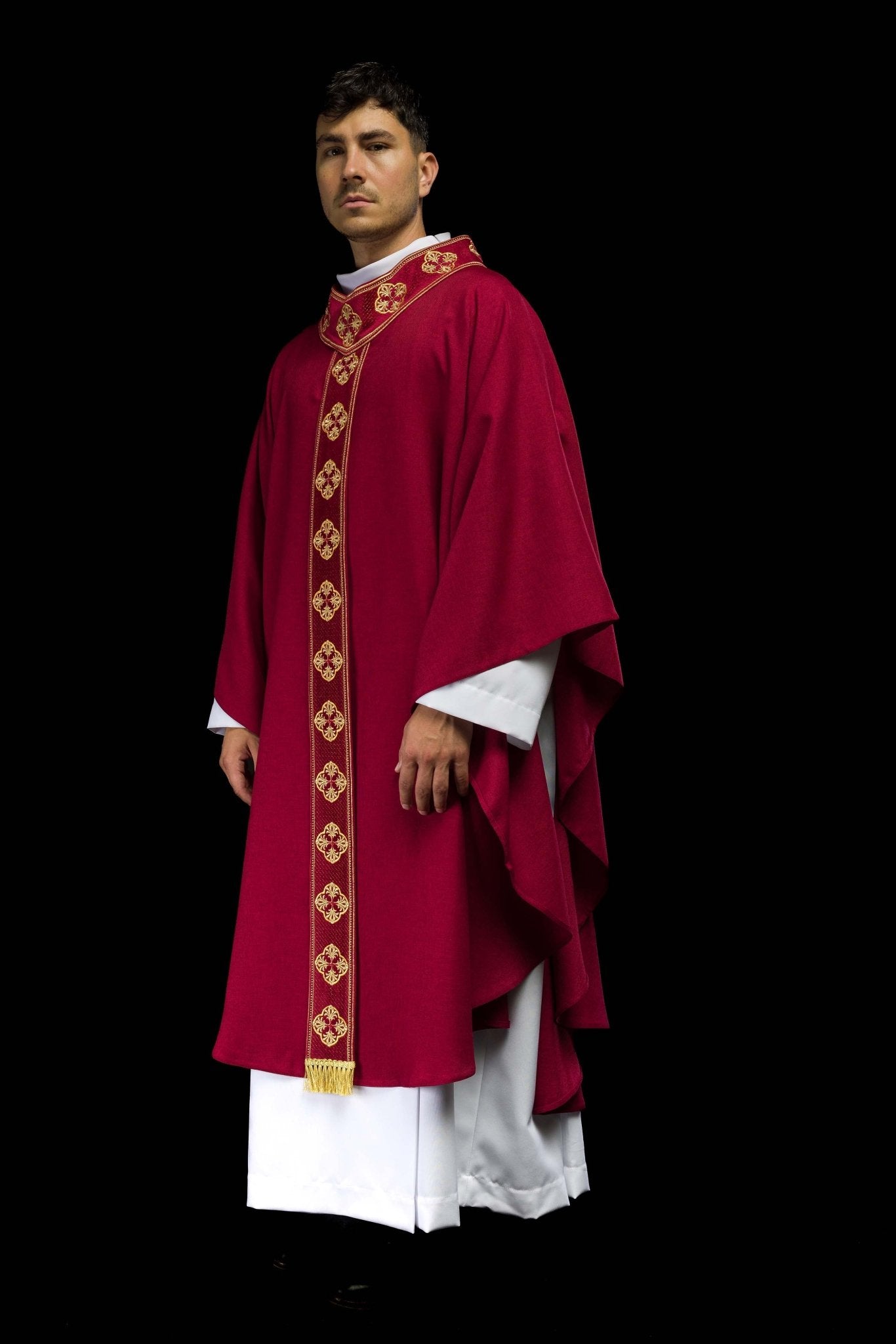 Casula rossa con cintura ricamata e colletto a croce S-7069-02-70 - PERILPRETE.IT