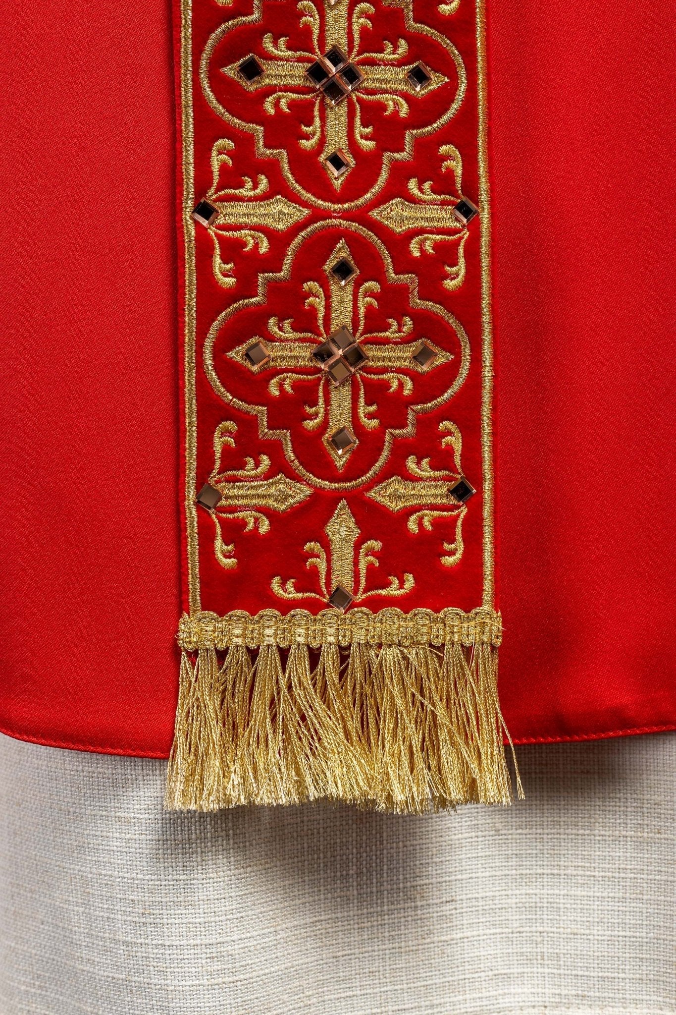 Casula Rosso con croce ricamata e spighe LE/7104/02 - PERILPRETE.IT