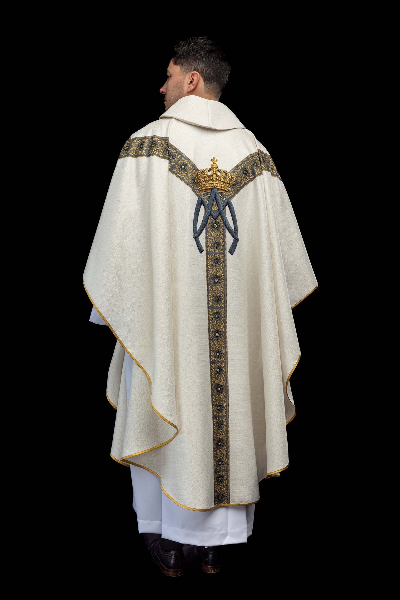 Casula stampata con l’immagine della Madonna Assunta KOD/7008/05/40 - PERILPRETE.IT