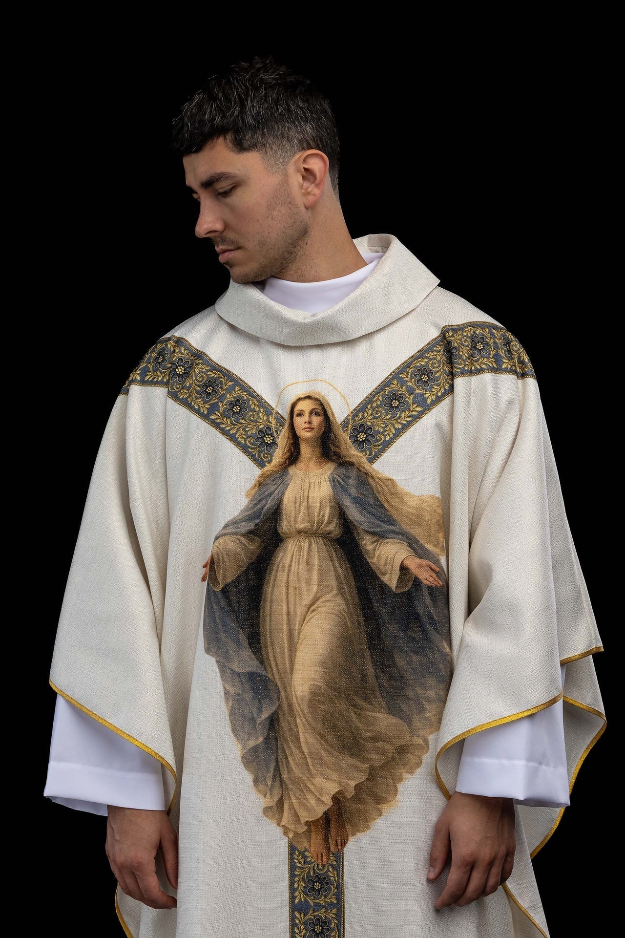 Casula stampata con l’immagine della Madonna Assunta KOD/7008/05/40 - PERILPRETE.IT