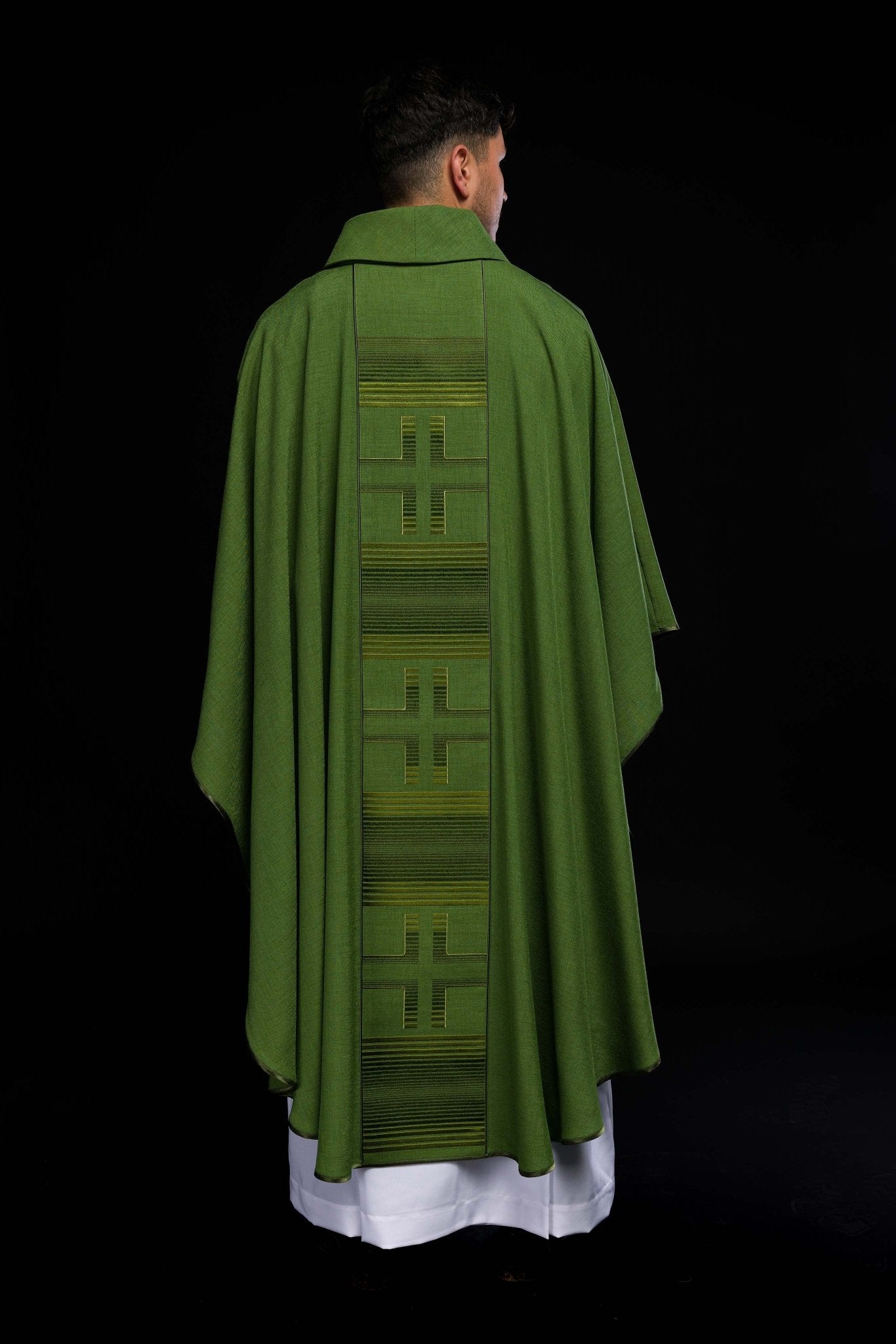 Casula verde con decorazioni dorate HA7032 - 01 ZIELONY - PERILPRETE.IT