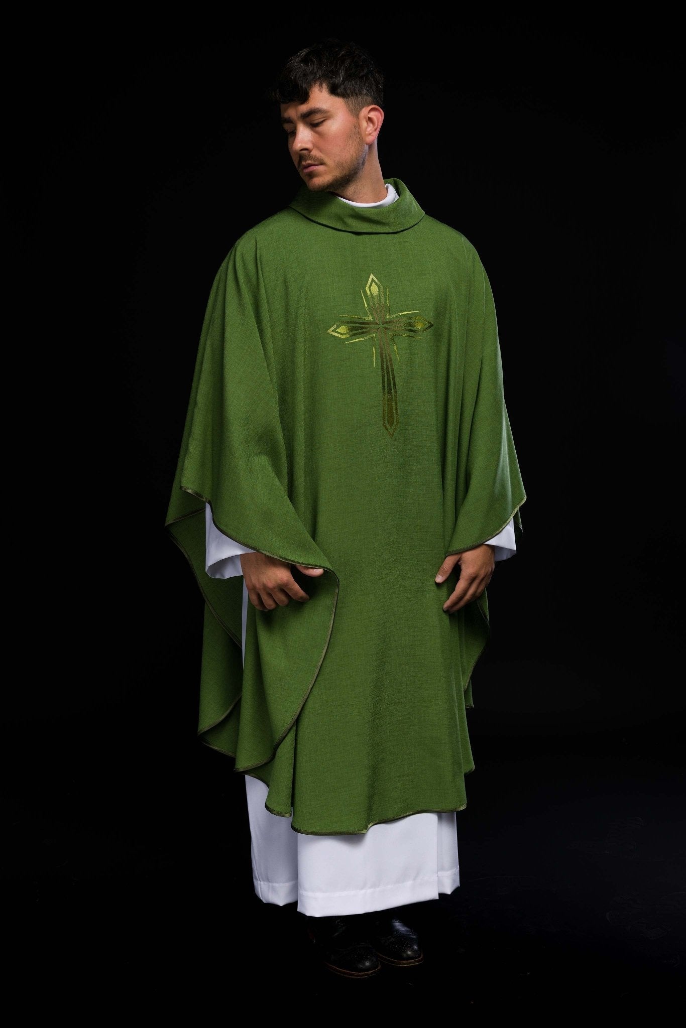 Casula Verde ricamo Croce HA7034 - 01 ZIELONY - PERILPRETE.IT