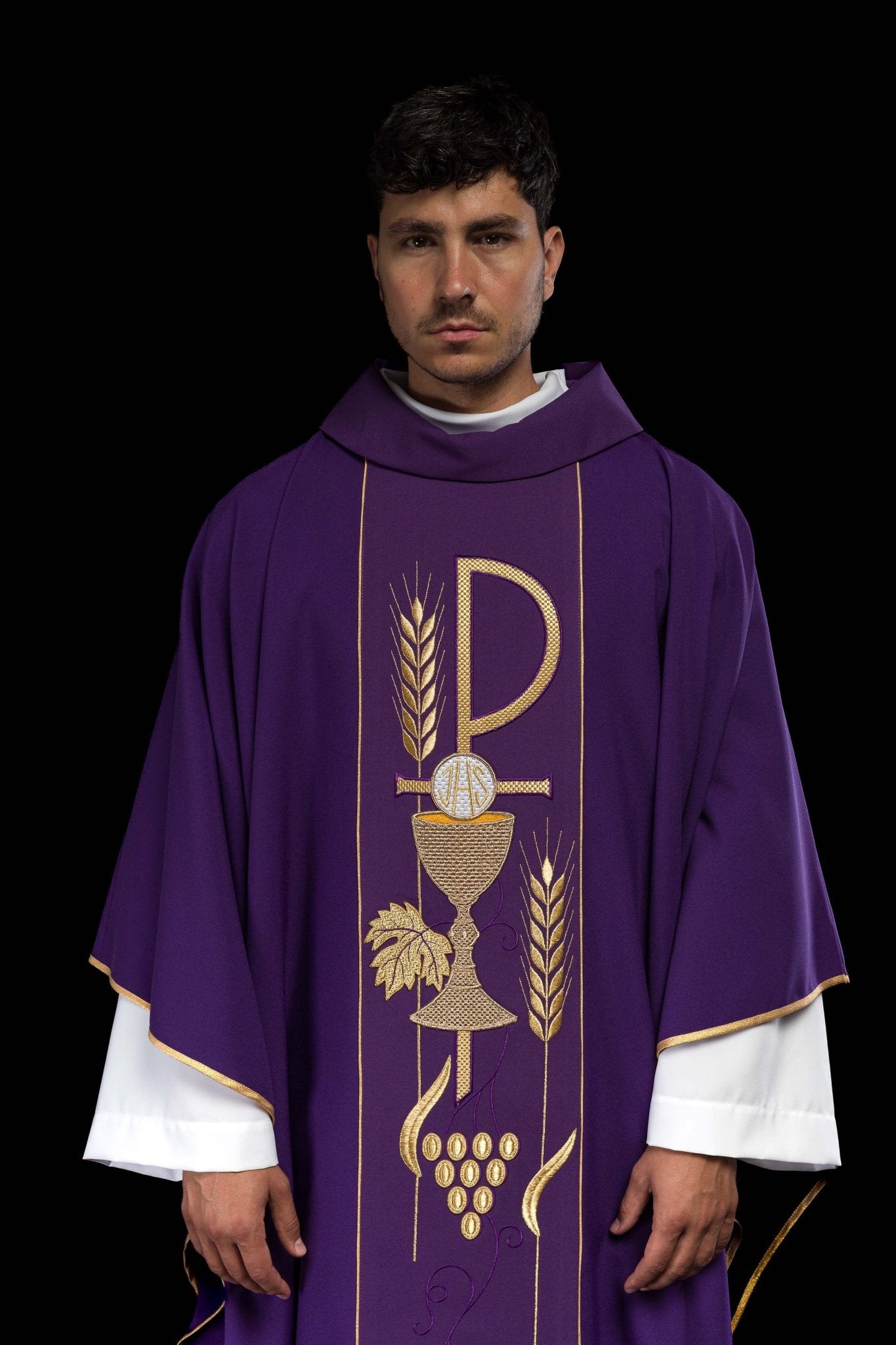 Casula Viola con ricamo Calice e IHS KOR/001/03/01 FIOLET - PERILPRETE.IT