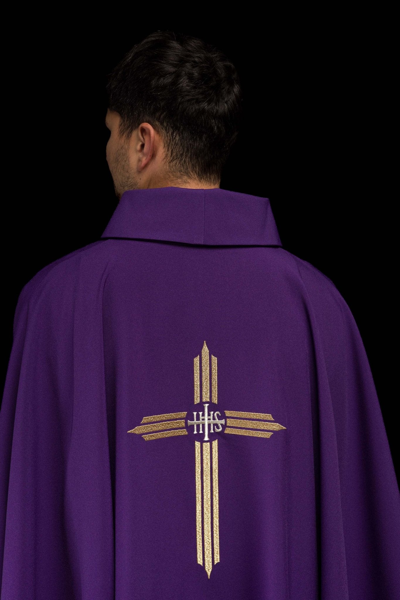 Casula Viola ricamata con Croce e IHS KOR/017/03/12 FIOLET - PERILPRETE.IT