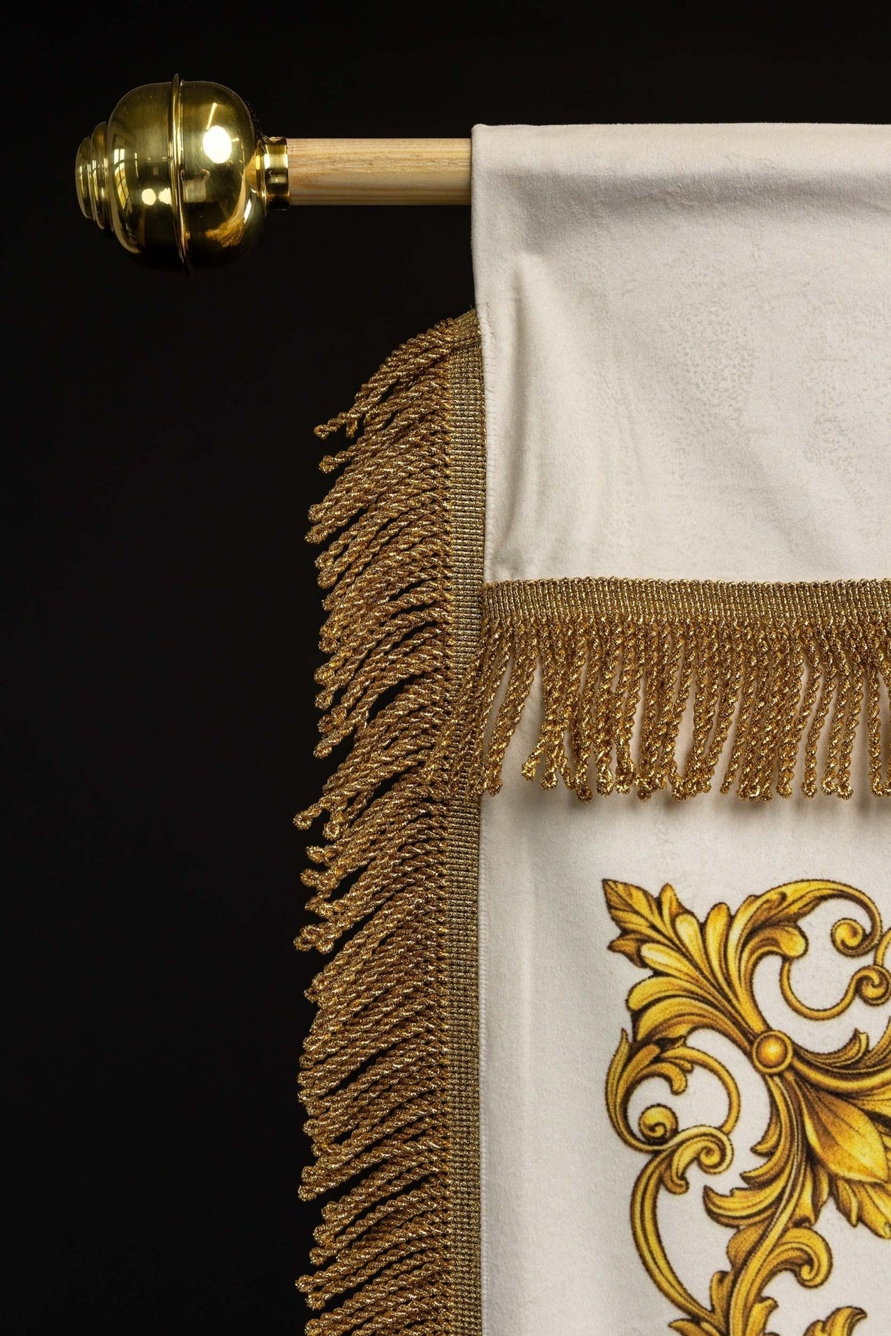Chorągiew maryjna drukowana dwustronna z symbolem Serca i monogramem