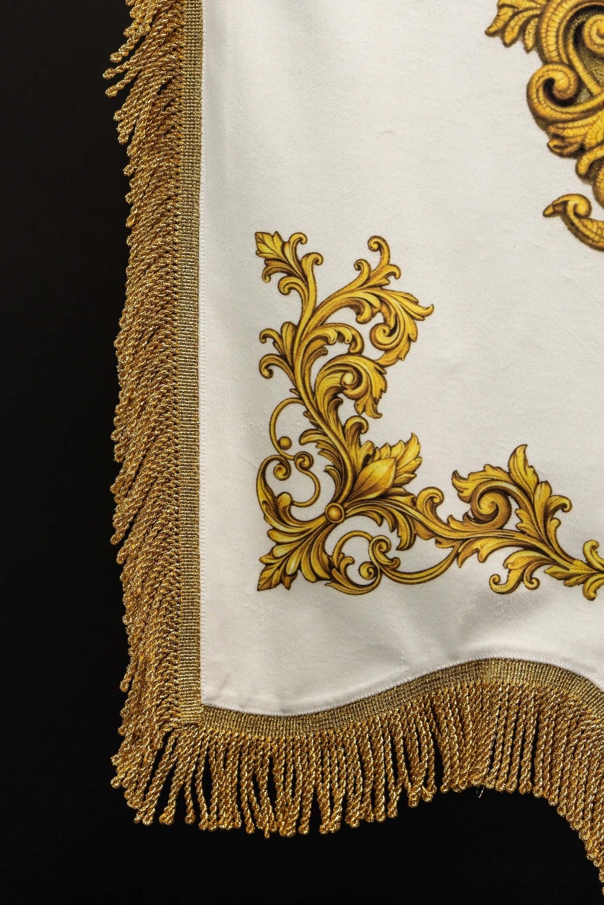 Chorągiew maryjna drukowana dwustronna z symbolem Serca i monogramem