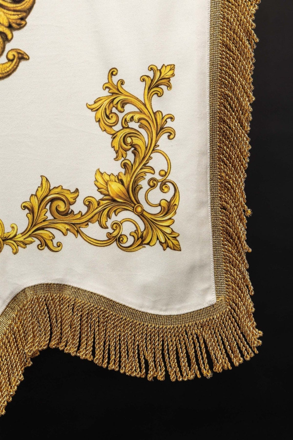 Chorągiew maryjna drukowana dwustronna z symbolem Serca i monogramem