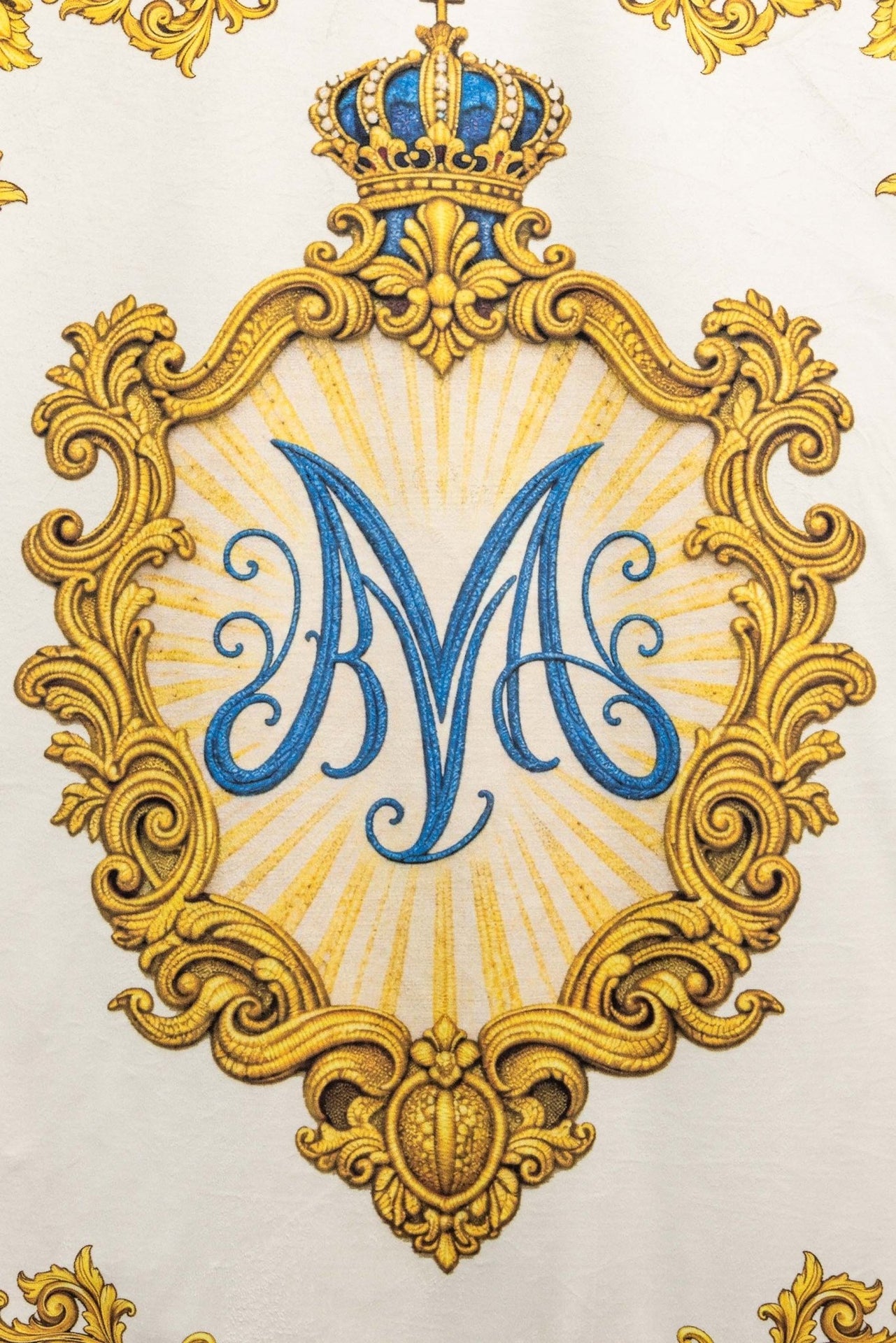 Chorągiew maryjna drukowana dwustronna z symbolem Serca i monogramem