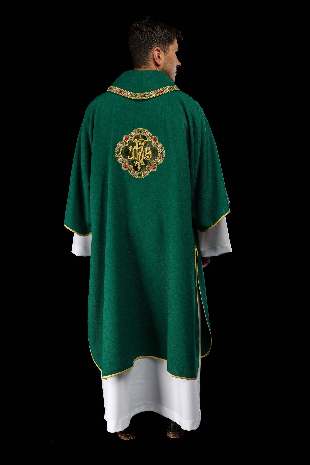 Dalmatica con simbolo IHS e colletto di colore verde S-1073-01-70-D - PERILPRETE.IT