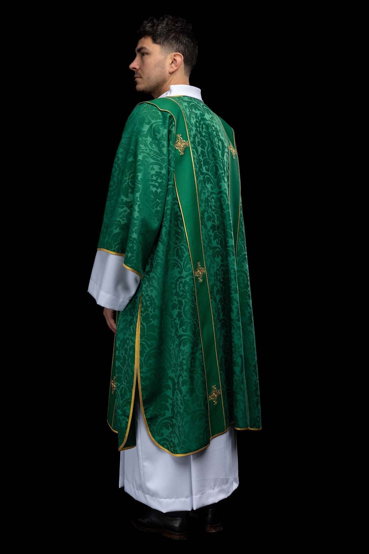 Dalmatica verde in jacquard con bande e croci dorate ricamate KDL/284/01/81/B - PERILPRETE.IT