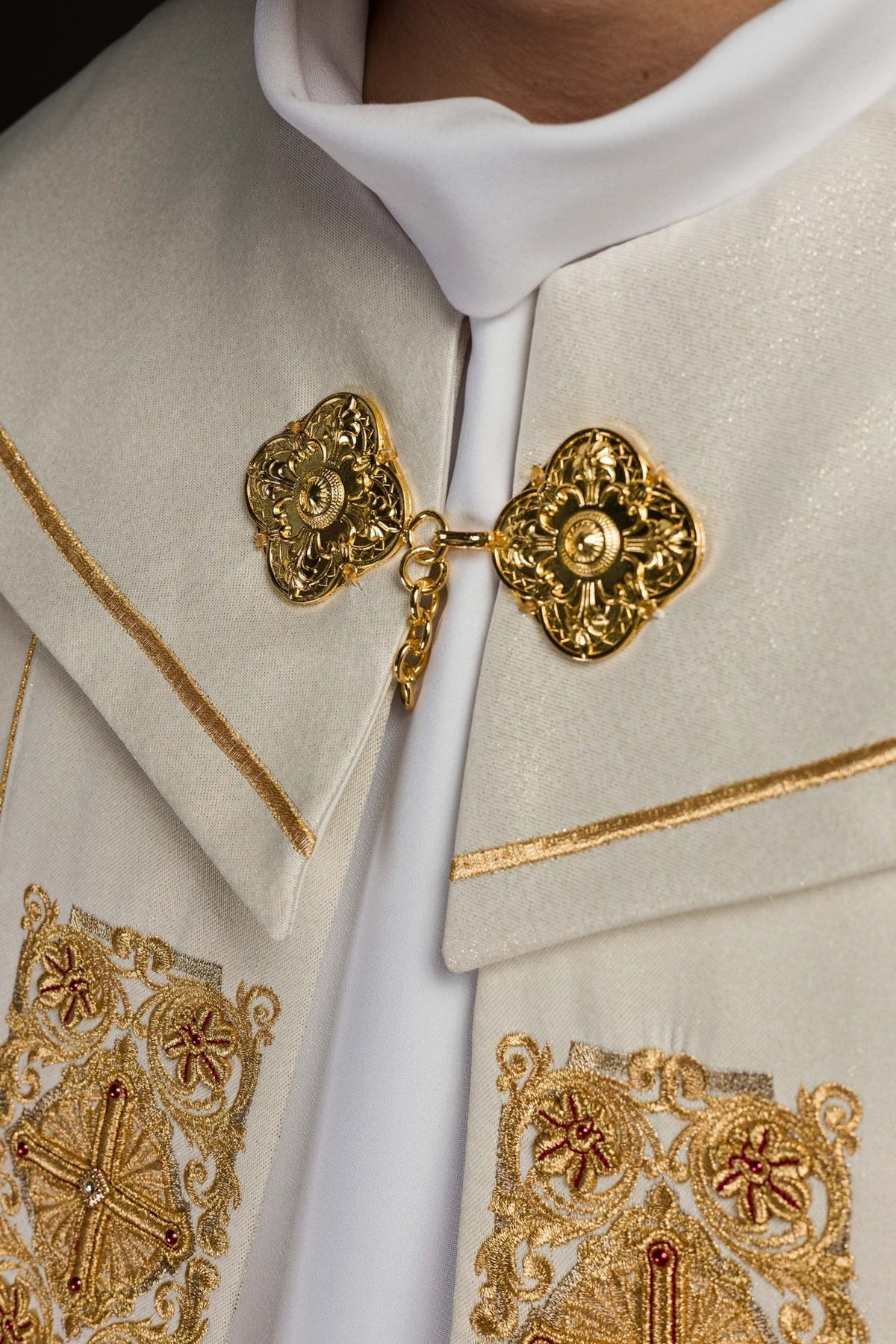 Kapa liturgiczna z bogato zdobionym pasem 150 cm