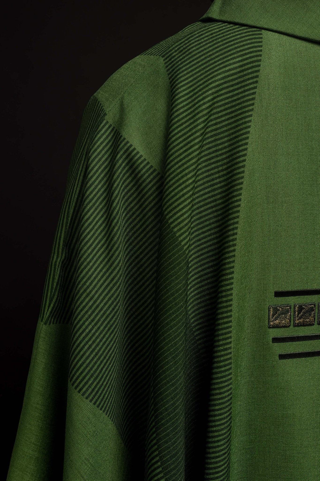 Ornato liturgico verde con croce HA7036 - 01 ZIELONY - PERILPRETE.IT