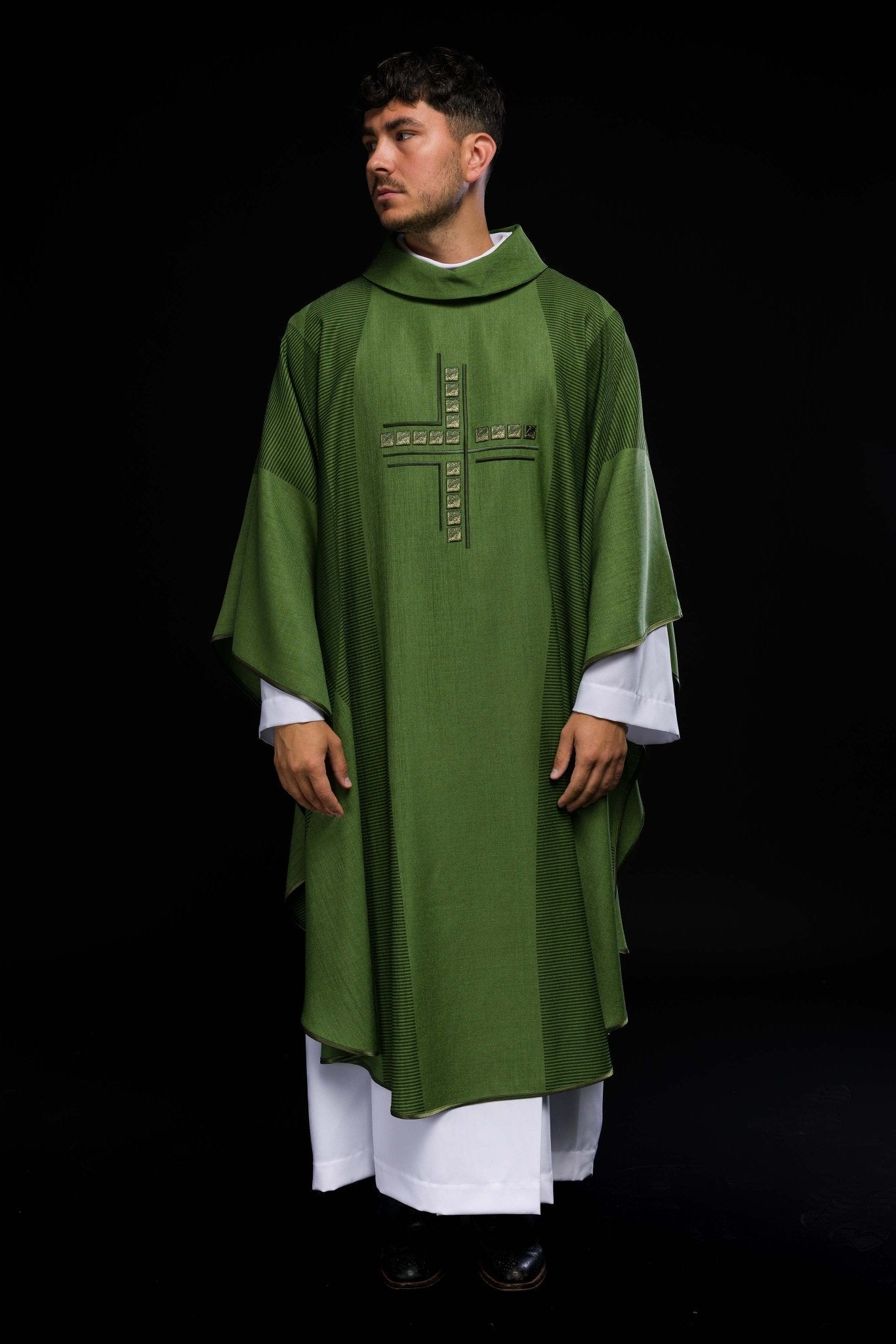 Ornato liturgico verde con croce HA7036 - 01 ZIELONY - PERILPRETE.IT
