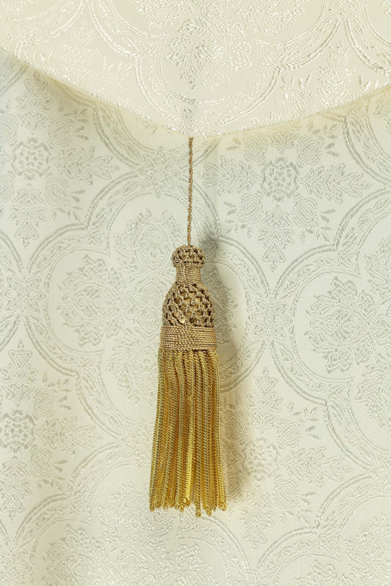 Piviale liturgico in jacquard color ecru KKP/161/05/11 145cm - PERILPRETE.IT