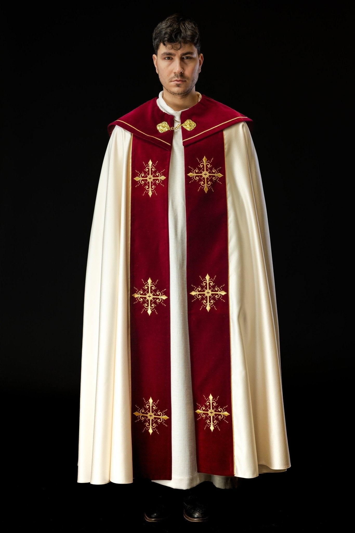 Piviale liturgico ricamato con fascia bordeaux KKP/024/05/20/PA ECRU POMPON 145 cm - PERILPRETE.IT
