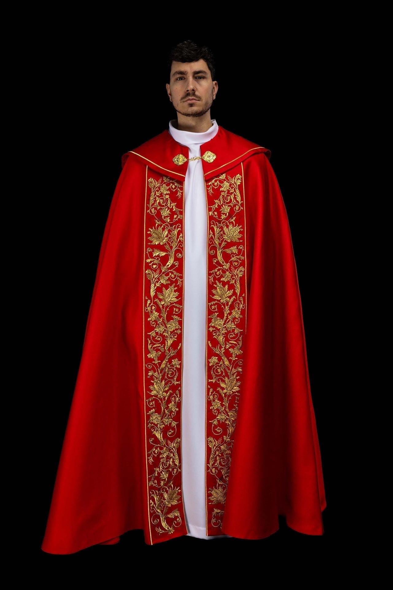 Piviale liturgico rosso ricamato con motivo del calice KKP/013/02/20 145cm - PERILPRETE.IT