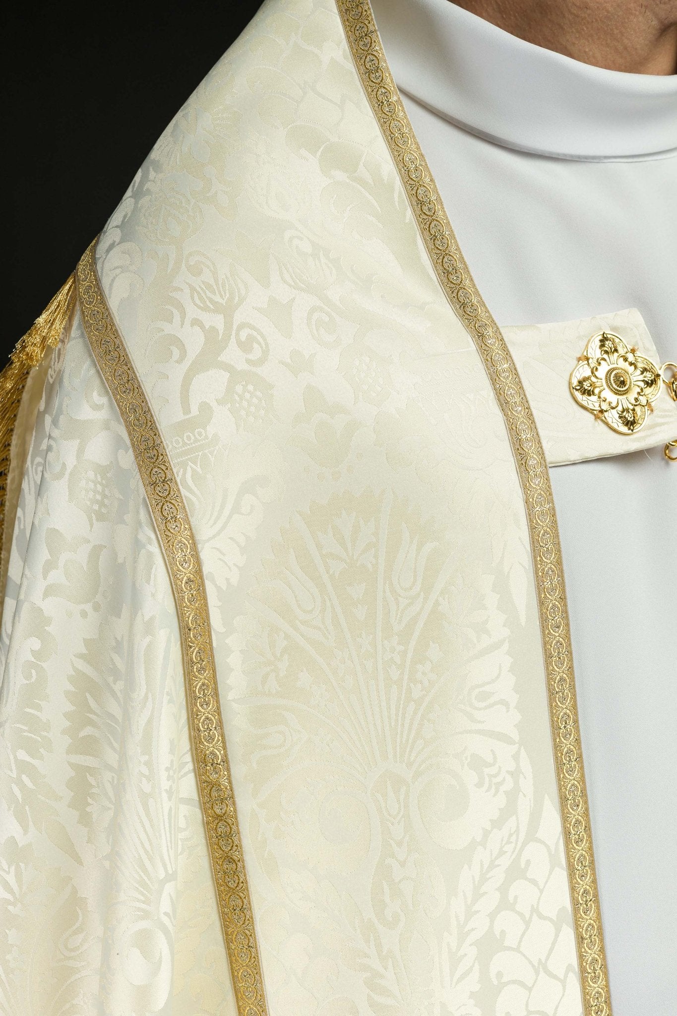 Piviale romana in jacquard liscia color ecru KKP/159/05/83 150cm - PERILPRETE.IT