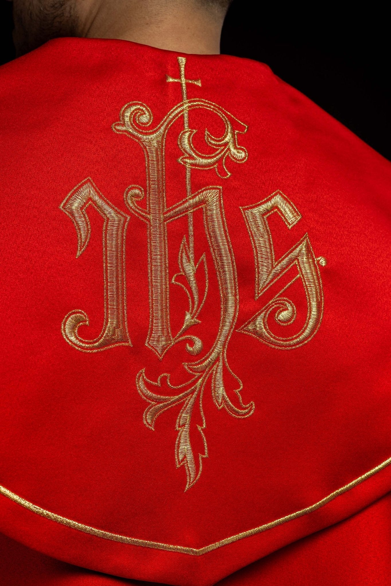 Piviale rosso con monogramma IHS KKP/023/02/20 145cm - PERILPRETE.IT