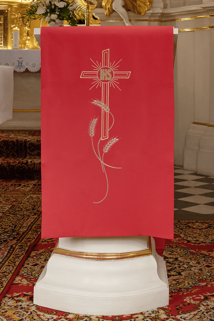 Rosso coprileggio ricamato con motivo Croce e IHS KMO/002/02/01 CZERWONY 55*250 - PERILPRETE.IT