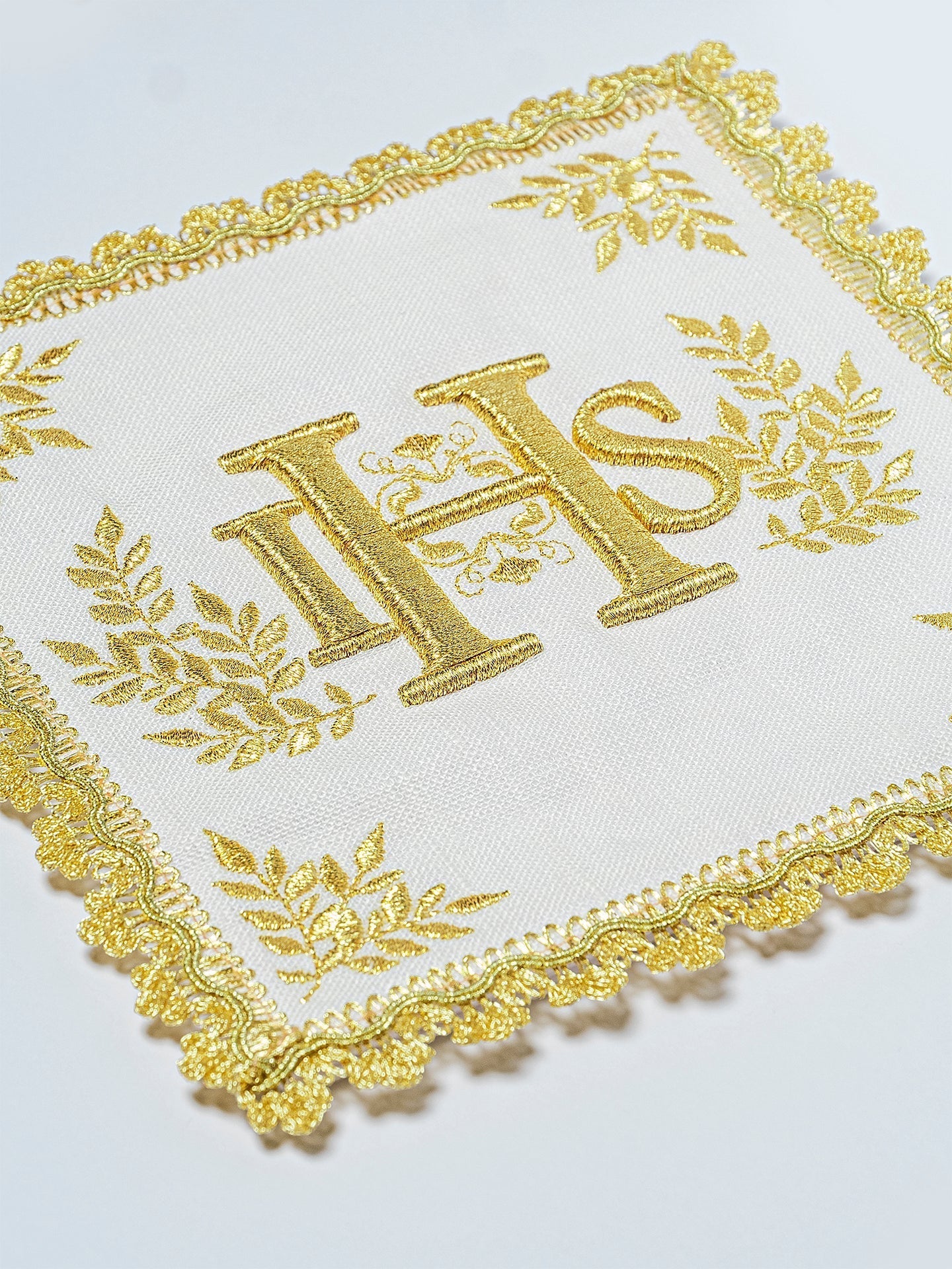 Servizio Messa con ricamo IHS HA/5001 - PERILPRETE.IT