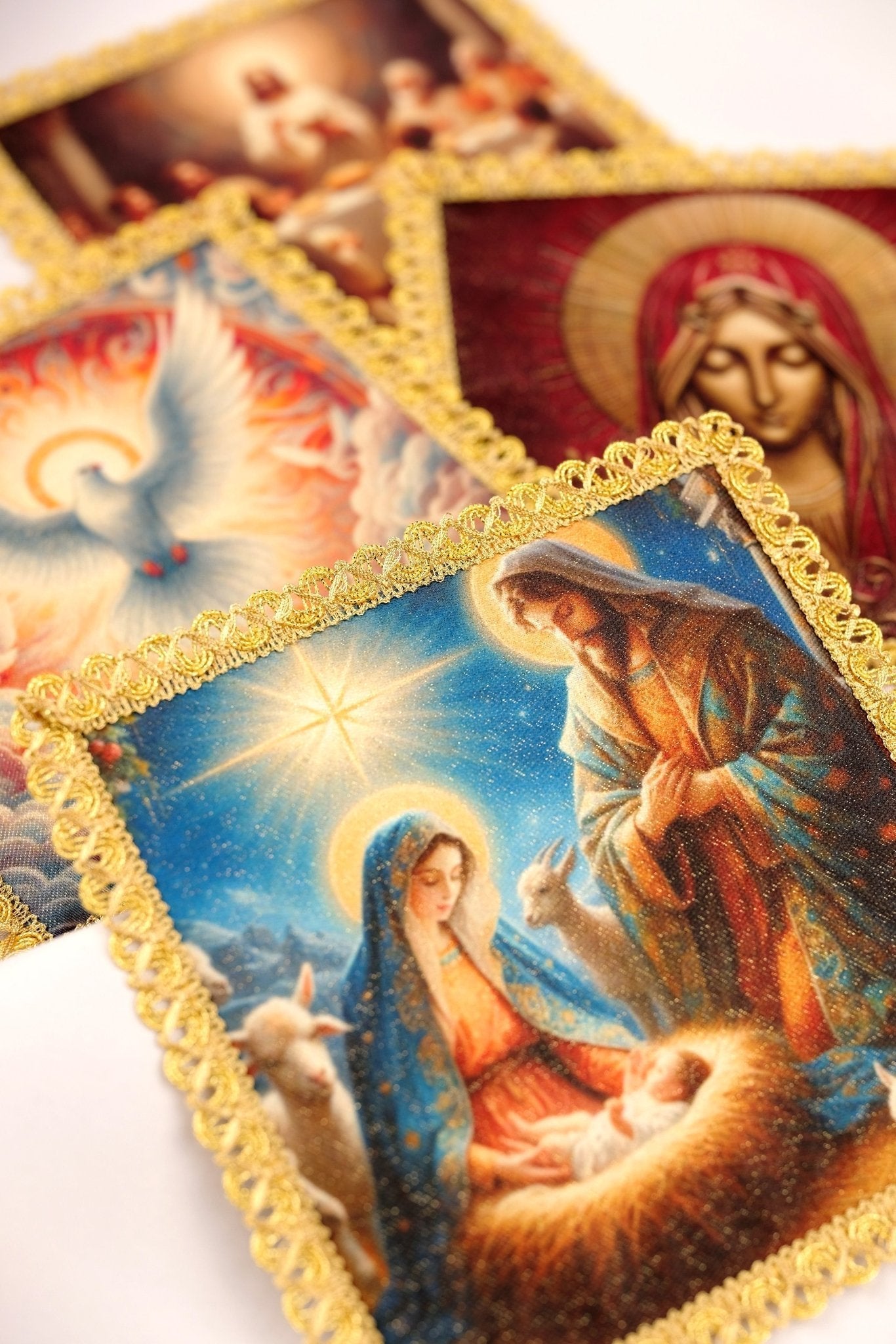 Set di quattro palle per diverse celebrazioni liturgiche KPS/001 18*18 - PERILPRETE.IT