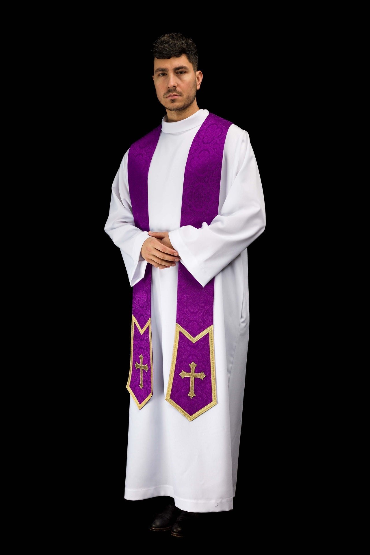 Stola ricamata con motivo a Croce in tessuto jacquard viola KST/639/03/11 - PERILPRETE.IT