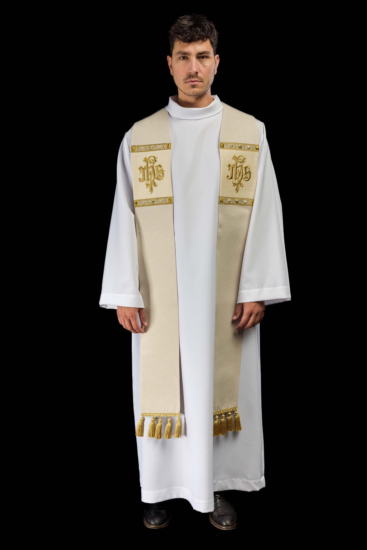 Stola ricamata con motivo IHS color écru S-2067-05-70 - PERILPRETE.IT