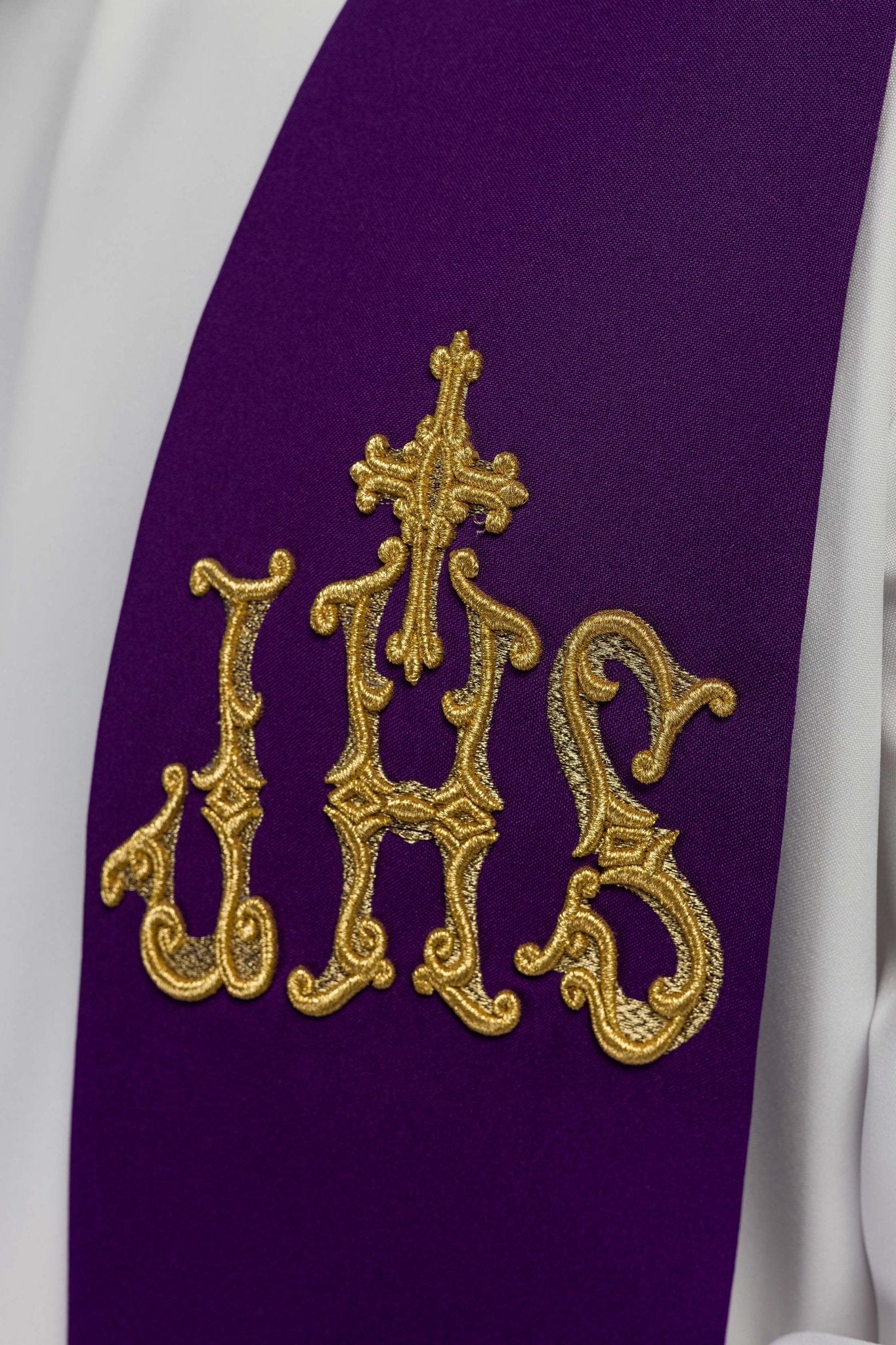 Stola sacerdotale viola ricamata croce e IHS KST/157/03/01 FIOLET - PERILPRETE.IT