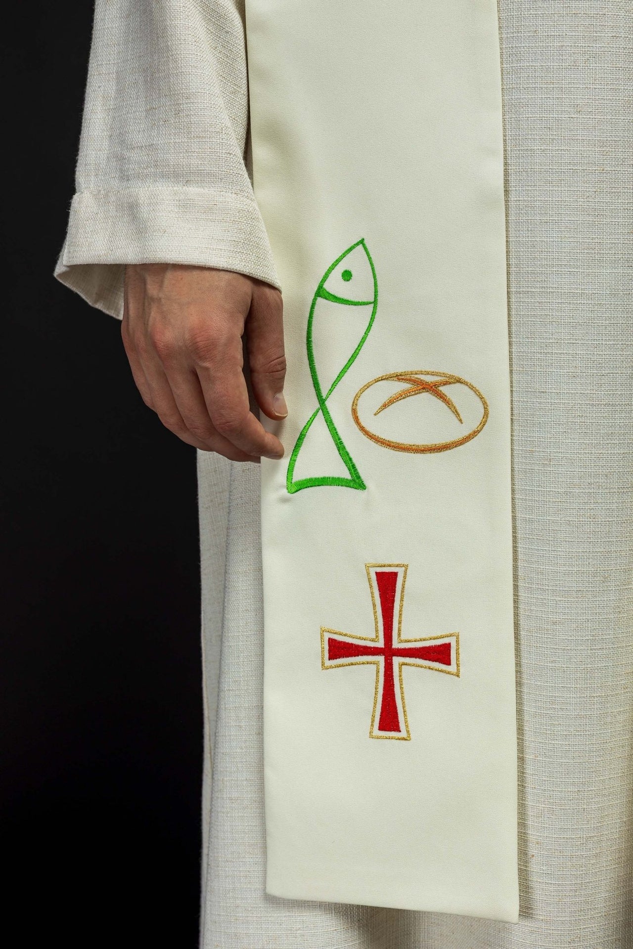 Stuła kapłańska haftowana Ryba Chleb Krzyż w kolorze ecru